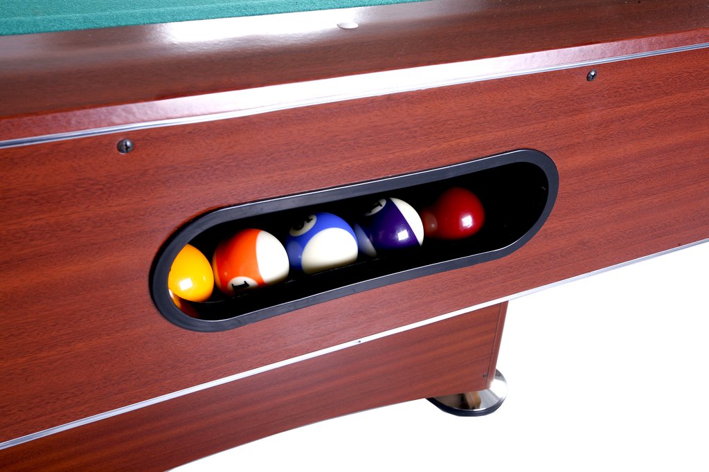 Internal ball return system Internal ball return system